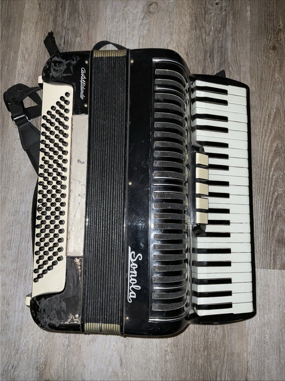 Vtg Sonolo Castelfidardo Accordion Black Body & 5 Keys